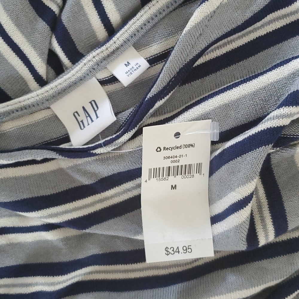 GAP Tank Top - Picture 2 of 3
